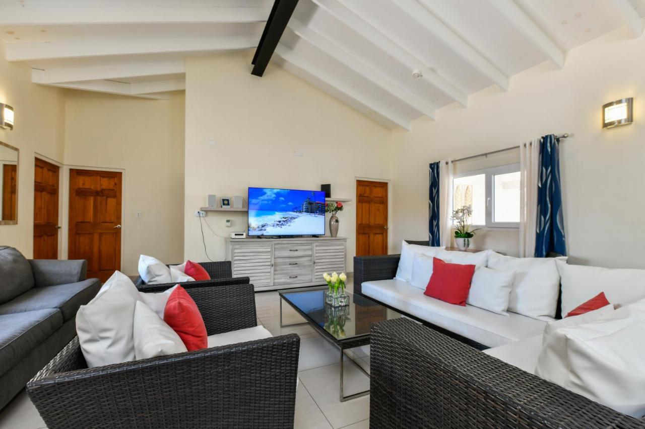 Villa Swiss Paradise With Private Pool Palm Beach Exterior foto