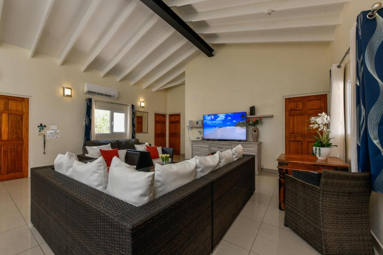Villa Swiss Paradise With Private Pool Palm Beach Exterior foto