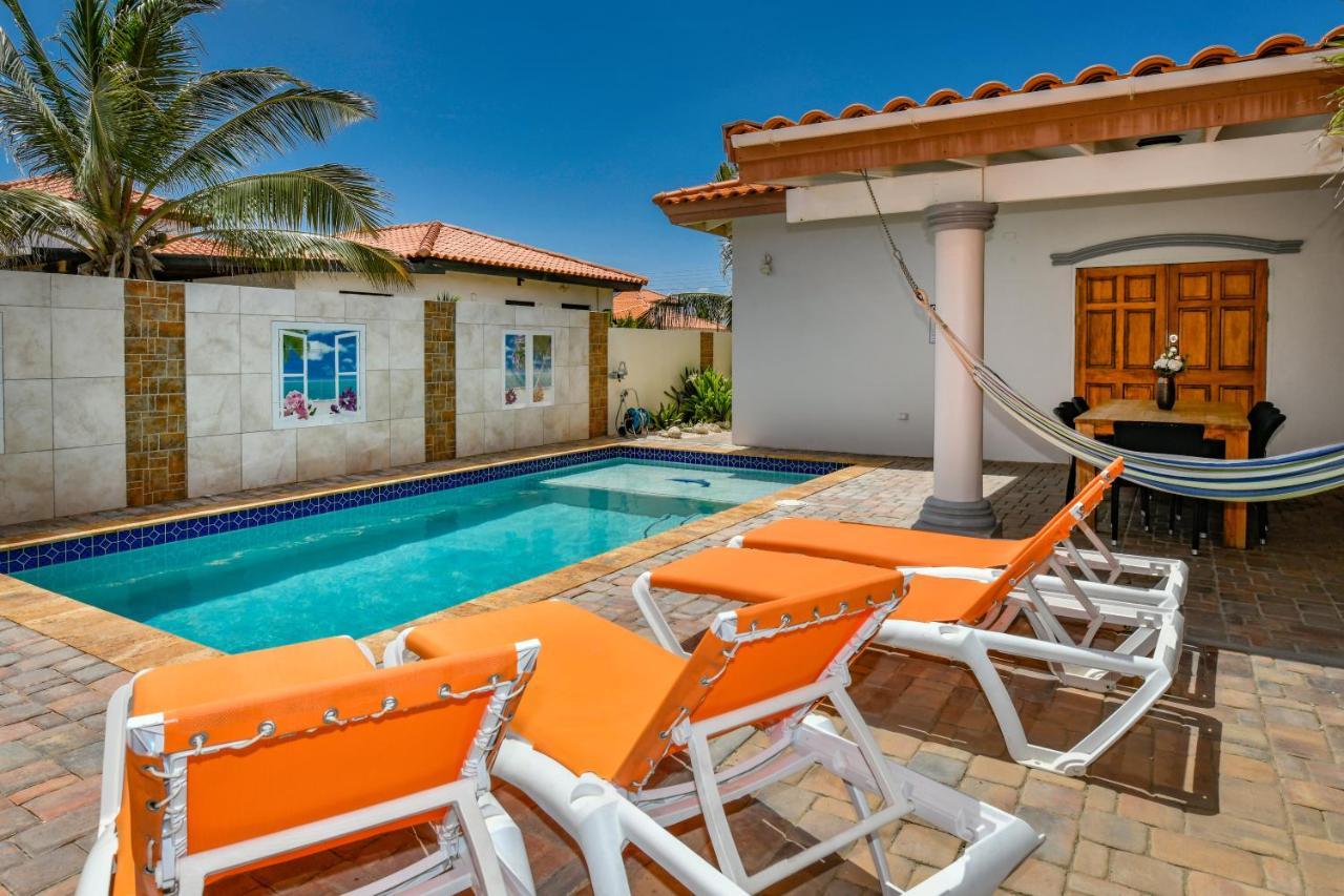 Villa Swiss Paradise With Private Pool Palm Beach Exterior foto